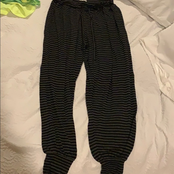 Sweat pants or sleep pants - Picture 1 of 1